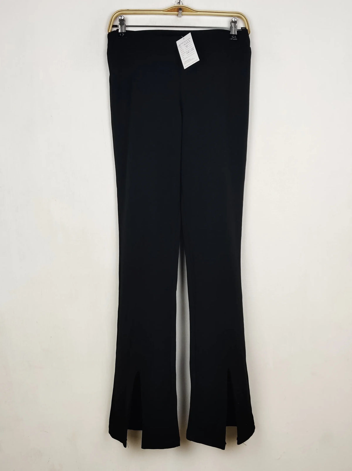 Buy online pre-used pre-loved 100% authentic & Original branded Just Your Outfit (TT-4333) available in Pakistan. Top international brands avilable.