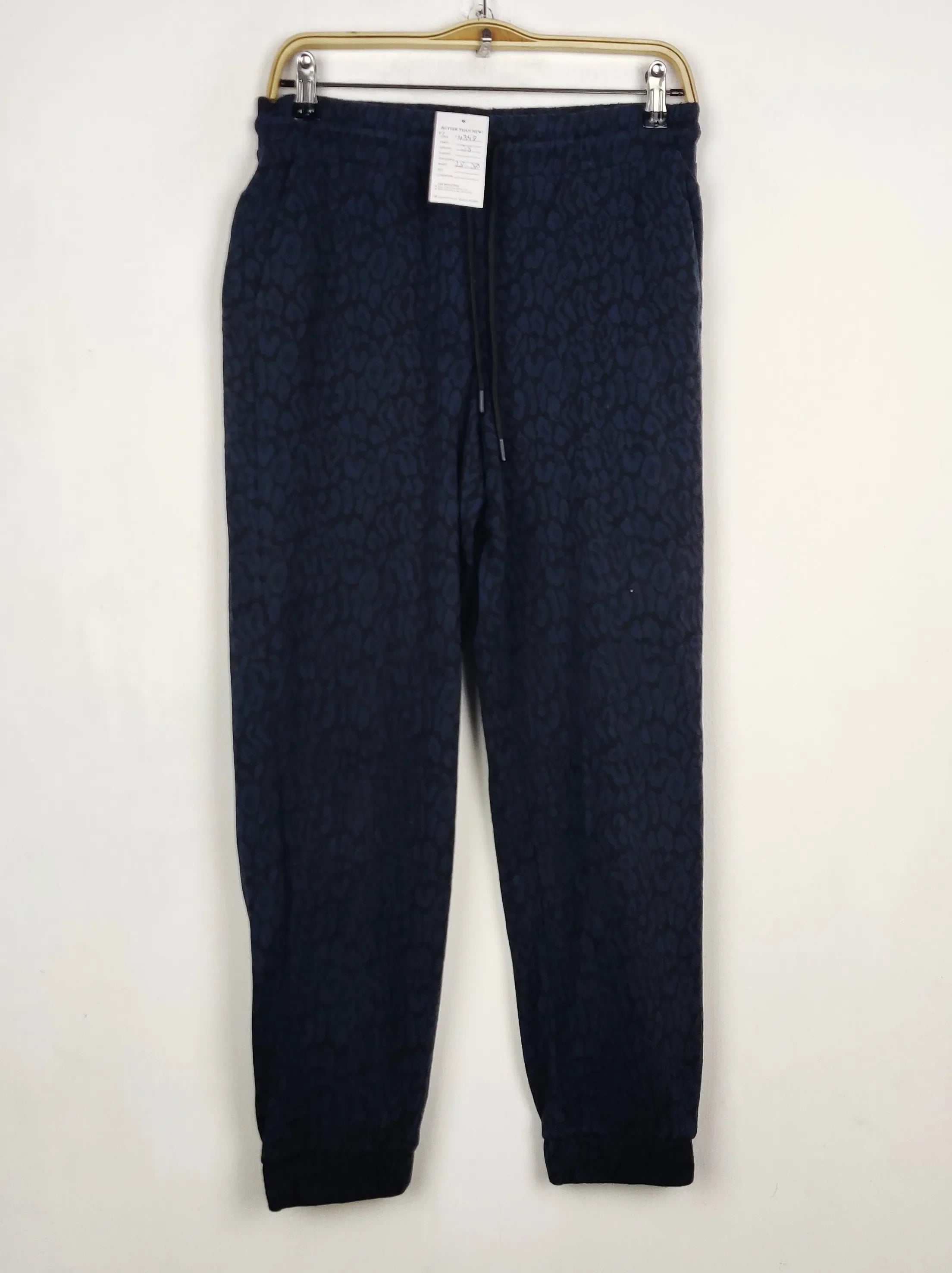 Buy online pre-used pre-loved 100% authentic & Original branded Marks & Spencer (TT-4347) available in Pakistan. Top international brands avilable.