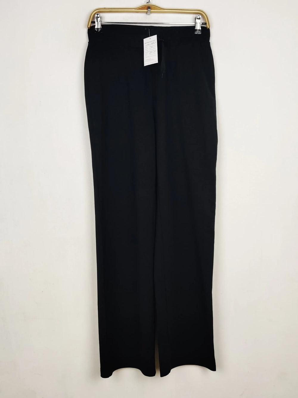 Buy online pre-used pre-loved 100% authentic & Original branded Unknown Brand (TT-4350) available in Pakistan. Top international brands avilable.