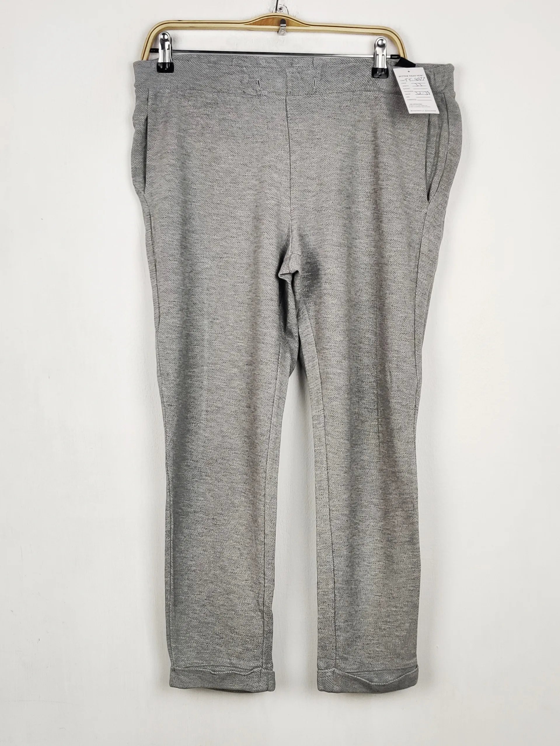 Buy online pre-used pre-loved 100% authentic & Original branded Marks & Spencer (TT-4377) available in Pakistan. Top international brands avilable.