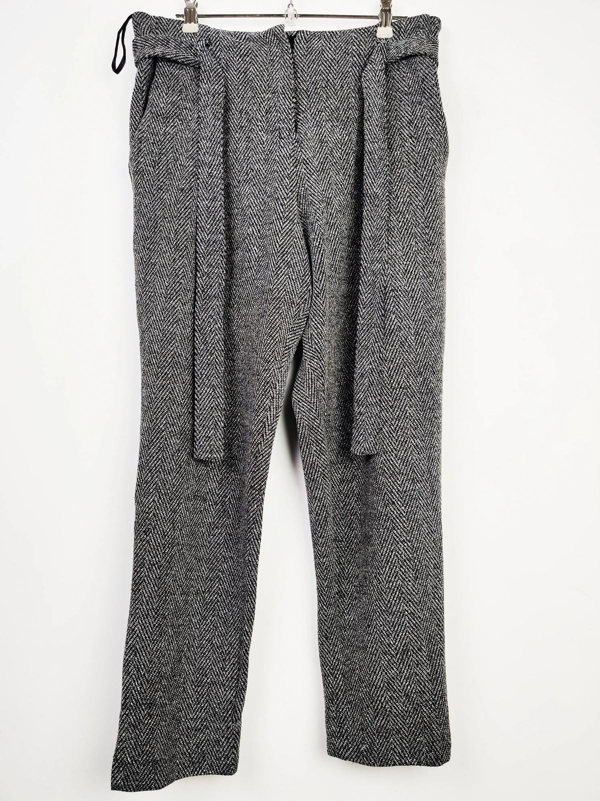 River Island (TT-558)