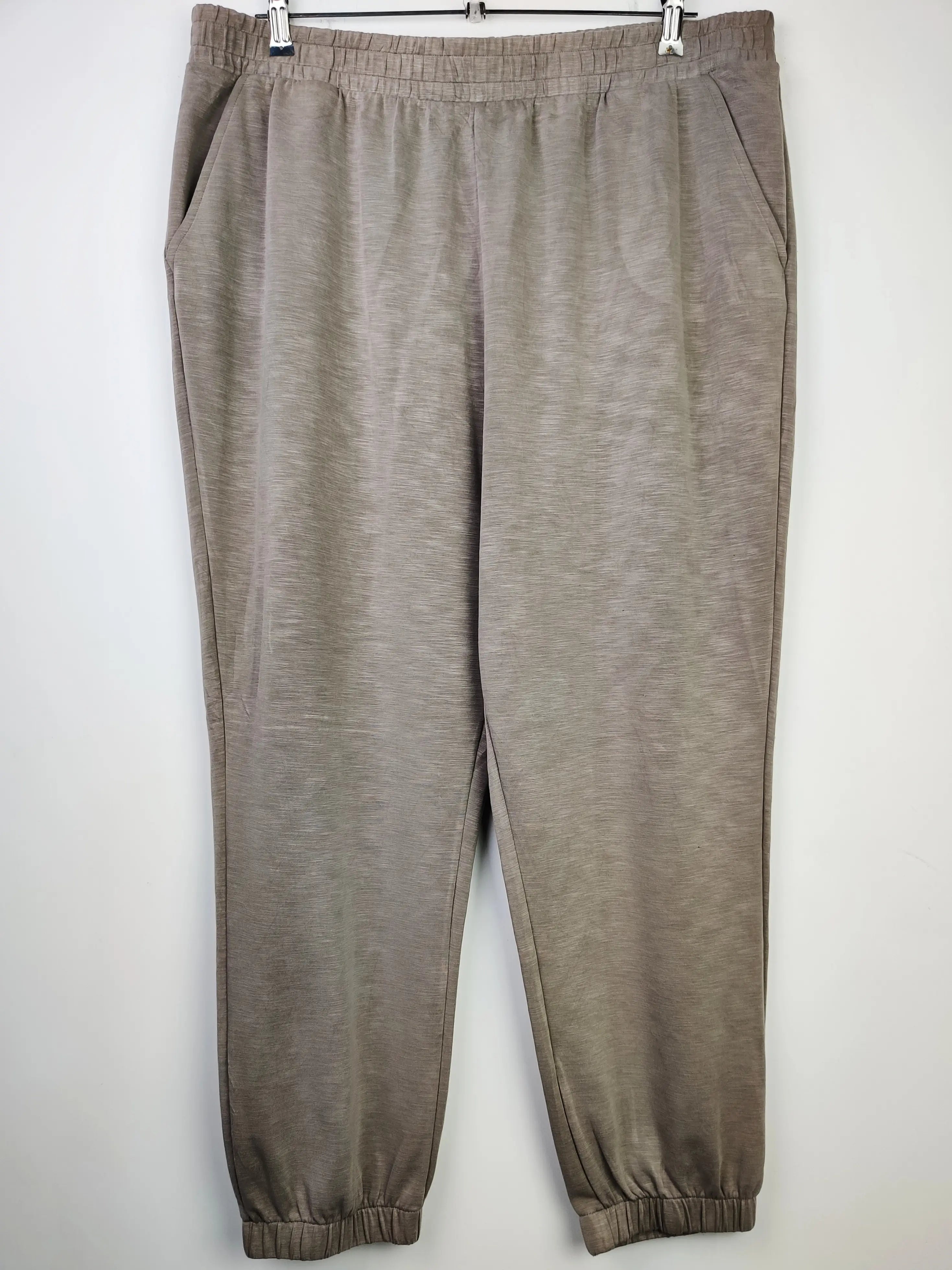 F&F (TT-648)