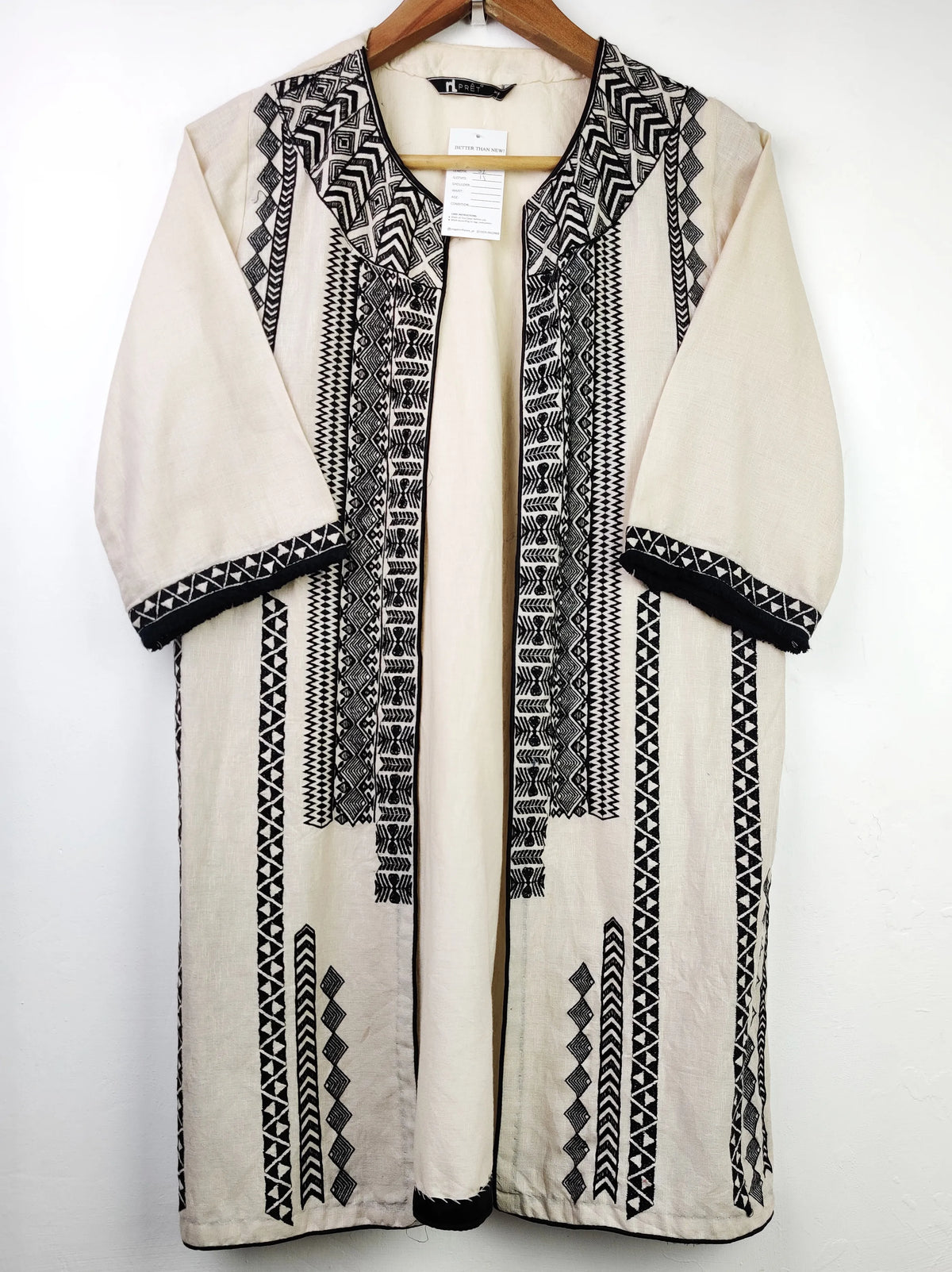 Buy online pre-used pre-loved 100% authentic & Original branded Nishat Linen (WBK-01) available in Pakistan. Top international brands avilable.