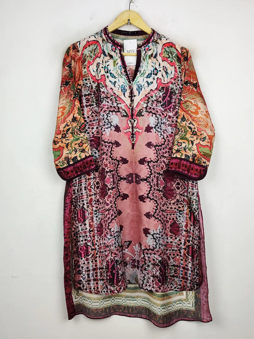 Buy online pre-used pre-loved 100% authentic & Original branded Limelight (WBK-1003) available in Pakistan. Top international brands avilable.