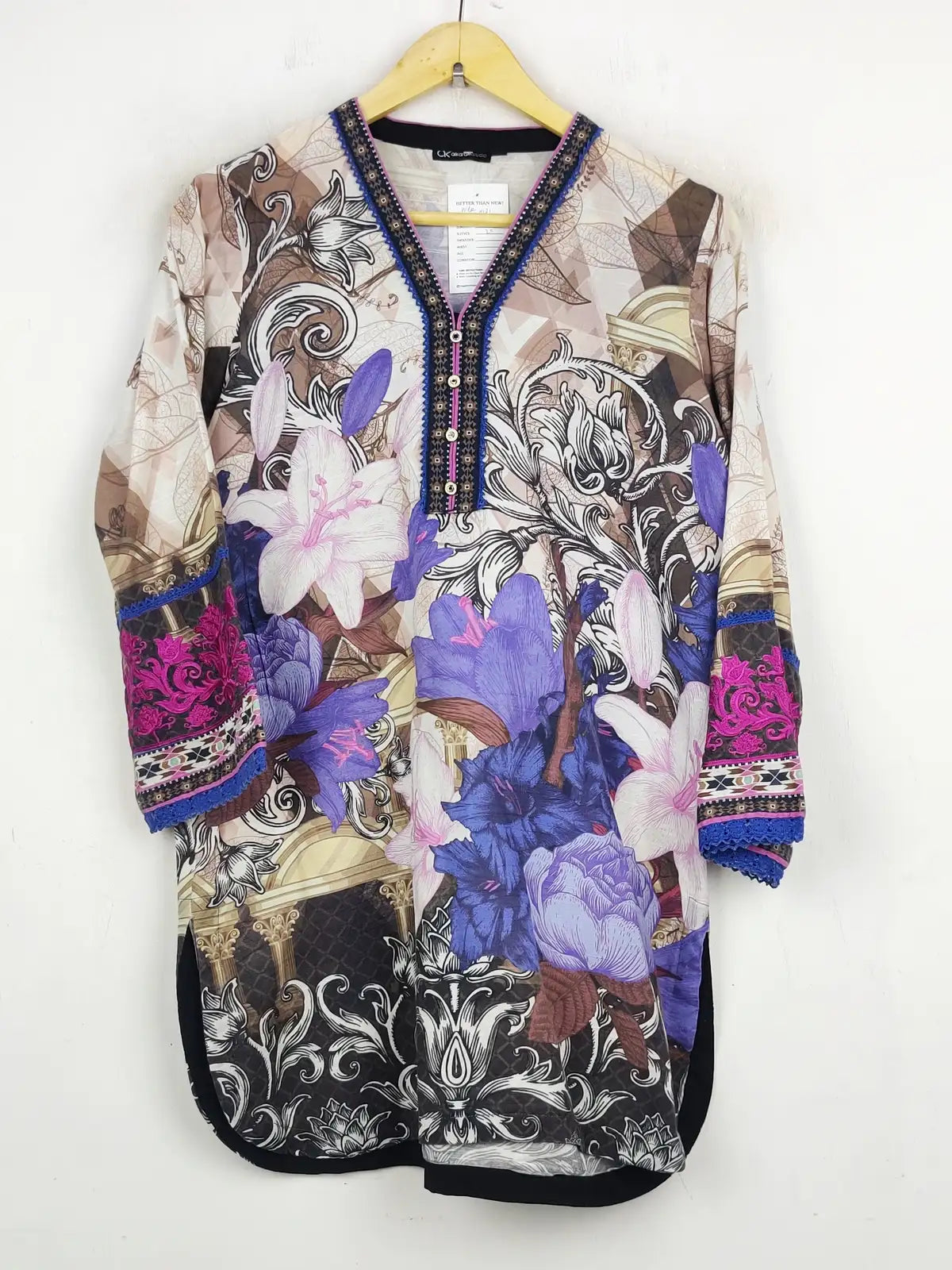 Buy online pre-used pre-loved 100% authentic & Original branded Alkaram (WBK-1021) available in Pakistan. Top international brands avilable.