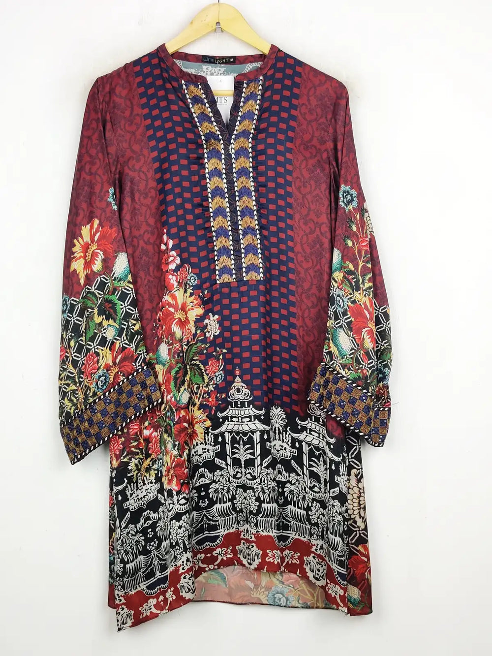 Buy online pre-used pre-loved 100% authentic & Original branded Limelight (WBK-1047) available in Pakistan. Top international brands avilable.