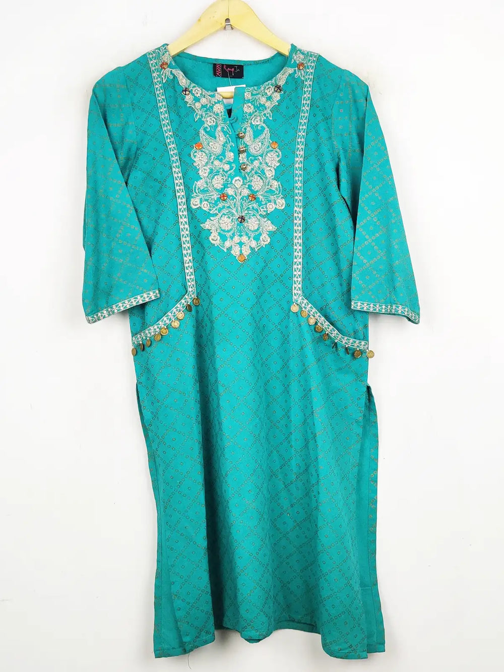 Buy online pre-used pre-loved 100% authentic & Original branded Rang Ja (WBK-1049) available in Pakistan. Top international brands avilable.