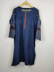 Buy online pre-used pre-loved 100% authentic & Original branded Khaadi (WBK-1077) available in Pakistan. Top international brands avilable.