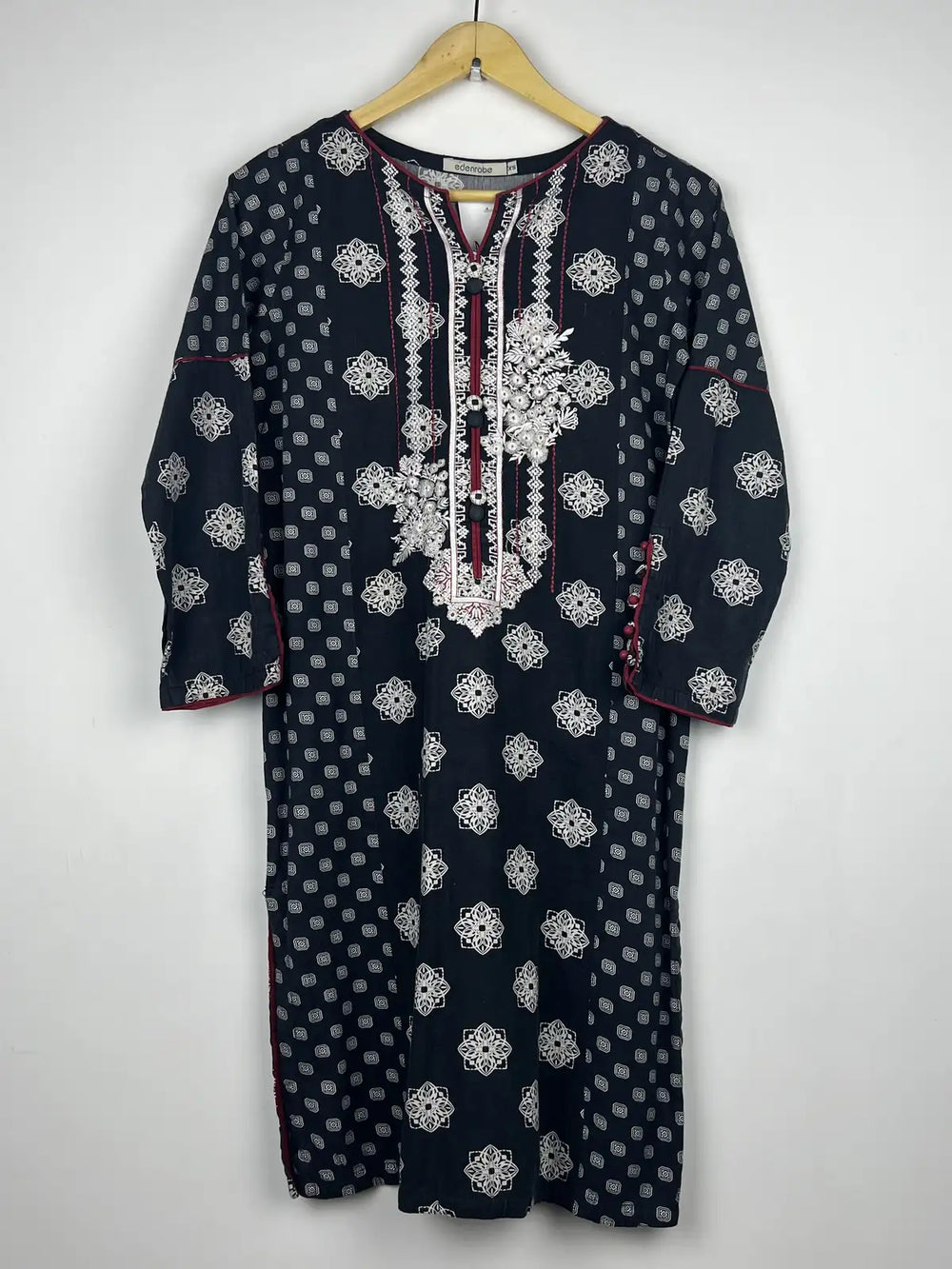 Buy online pre-used pre-loved 100% authentic & Original branded Edenrobe (WBK-1144) available in Pakistan. Top international brands avilable.