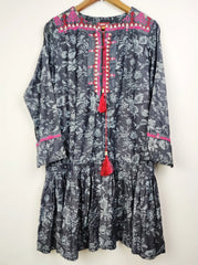 Buy online pre-used pre-loved 100% authentic & Original branded Simrans (WBK-117) available in Pakistan. Top international brands avilable.