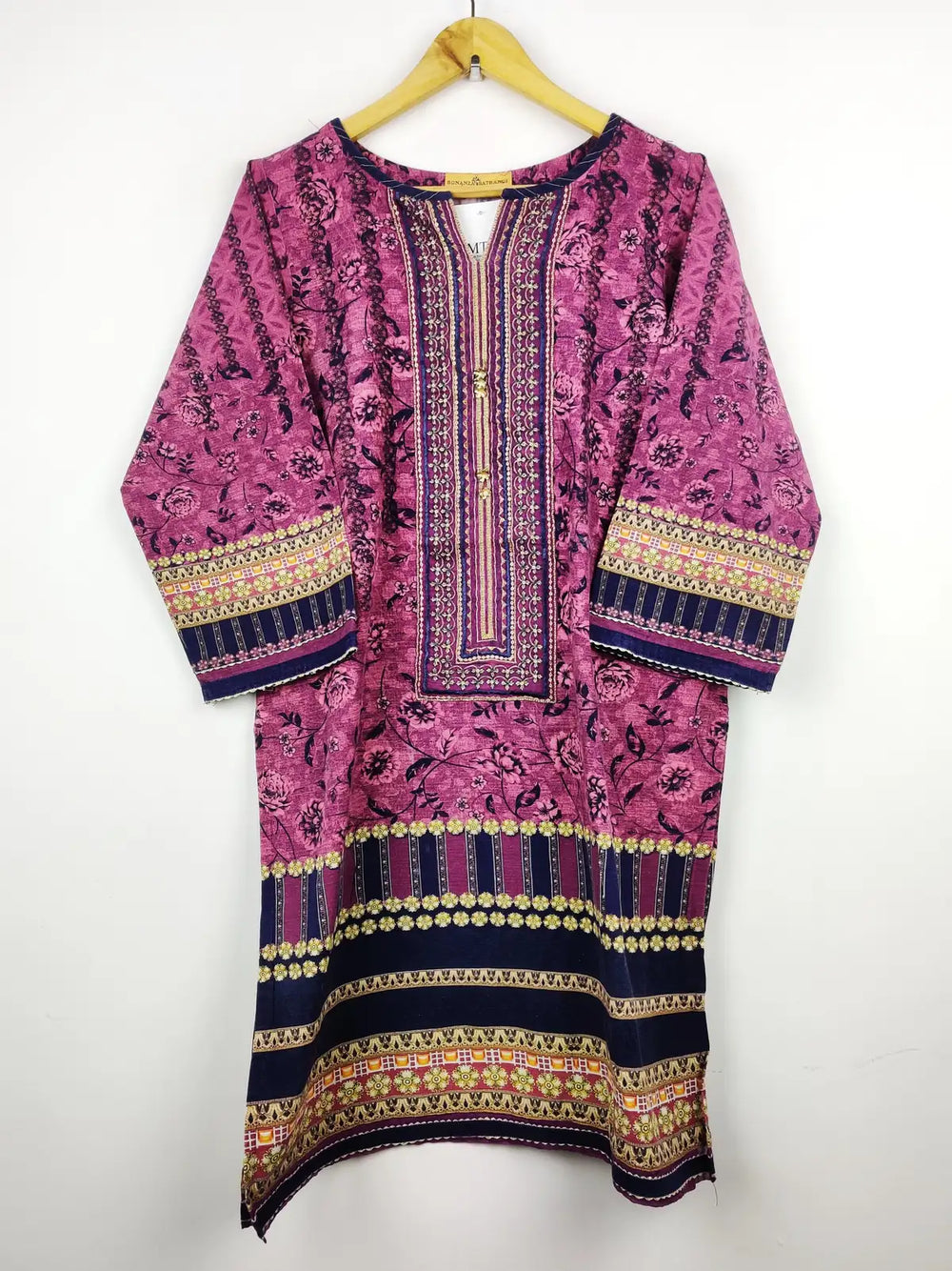 Buy online pre-used pre-loved 100% authentic & Original branded Bonanza Satrangi (WBK-1222) available in Pakistan. Top international brands avilable.