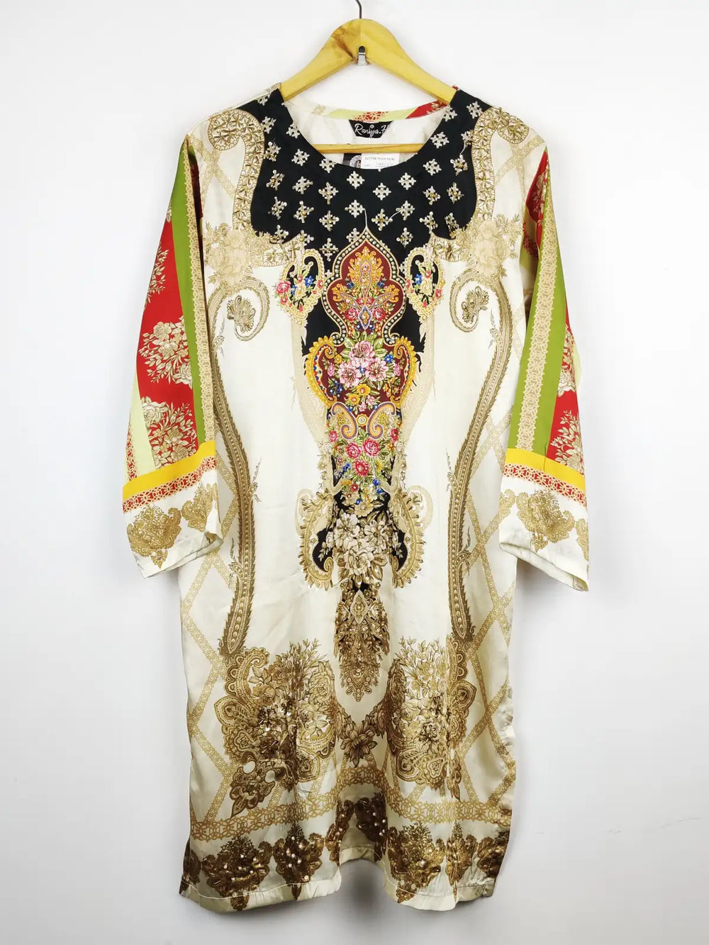 Buy online pre-used pre-loved 100% authentic & Original branded Raniya.H (WBK-1231) available in Pakistan. Top international brands avilable.