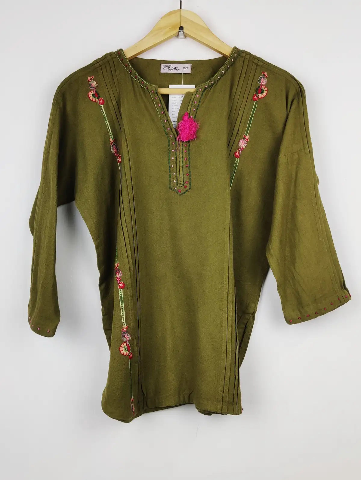 Buy online pre-used pre-loved 100% authentic & Original branded Party Line (WBK-1286) available in Pakistan. Top international brands avilable.