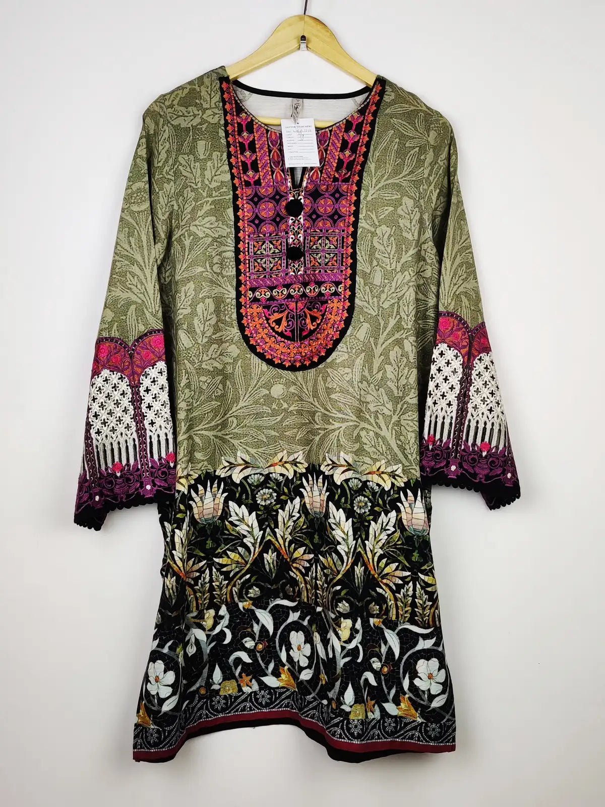 Buy online pre-used pre-loved 100% authentic & Original branded Ethnic (WBK-1317) available in Pakistan. Top international brands avilable.