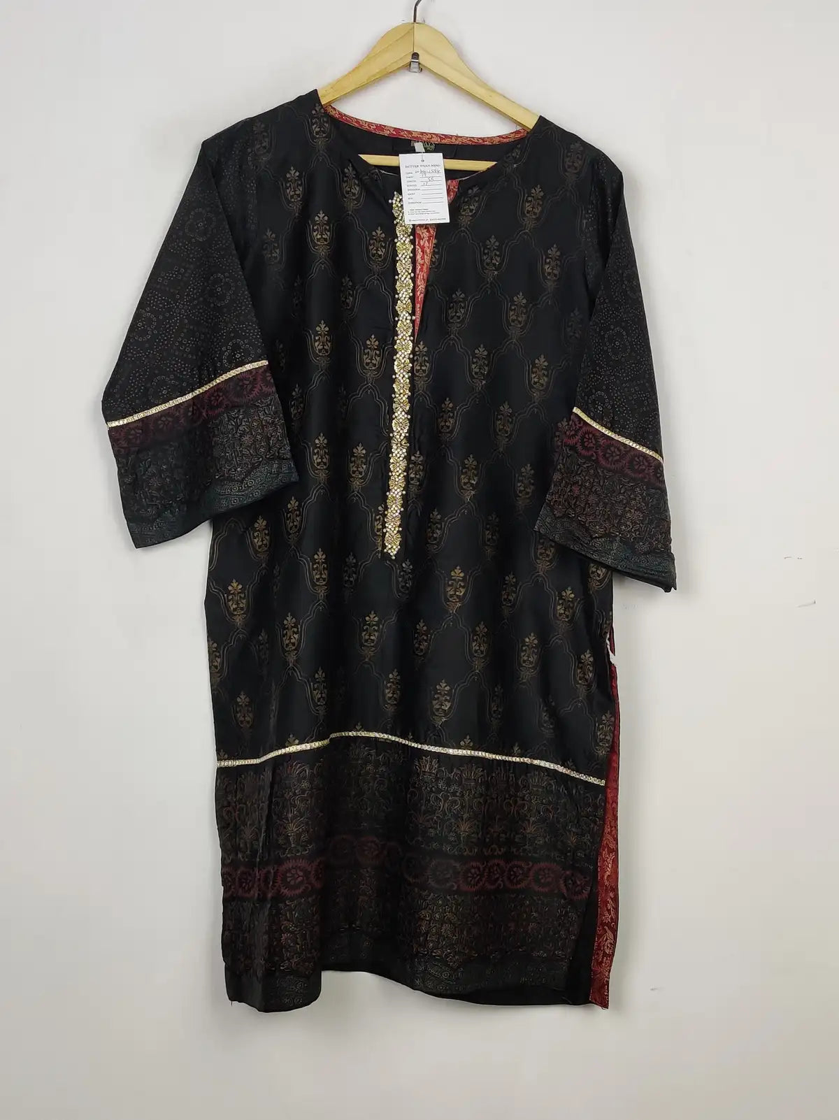 Buy online pre-used pre-loved 100% authentic & Original branded Unknown Brand (WBK-1694) available in Pakistan. Top international brands avilable.