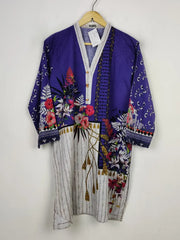 Buy online pre-used pre-loved 100% authentic & Original branded Kaas (WBK-1759) available in Pakistan. Top international brands avilable.