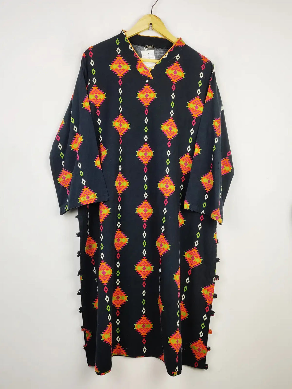 Buy online pre-used pre-loved 100% authentic & Original branded Almirah (WBK-1841) available in Pakistan. Top international brands avilable.