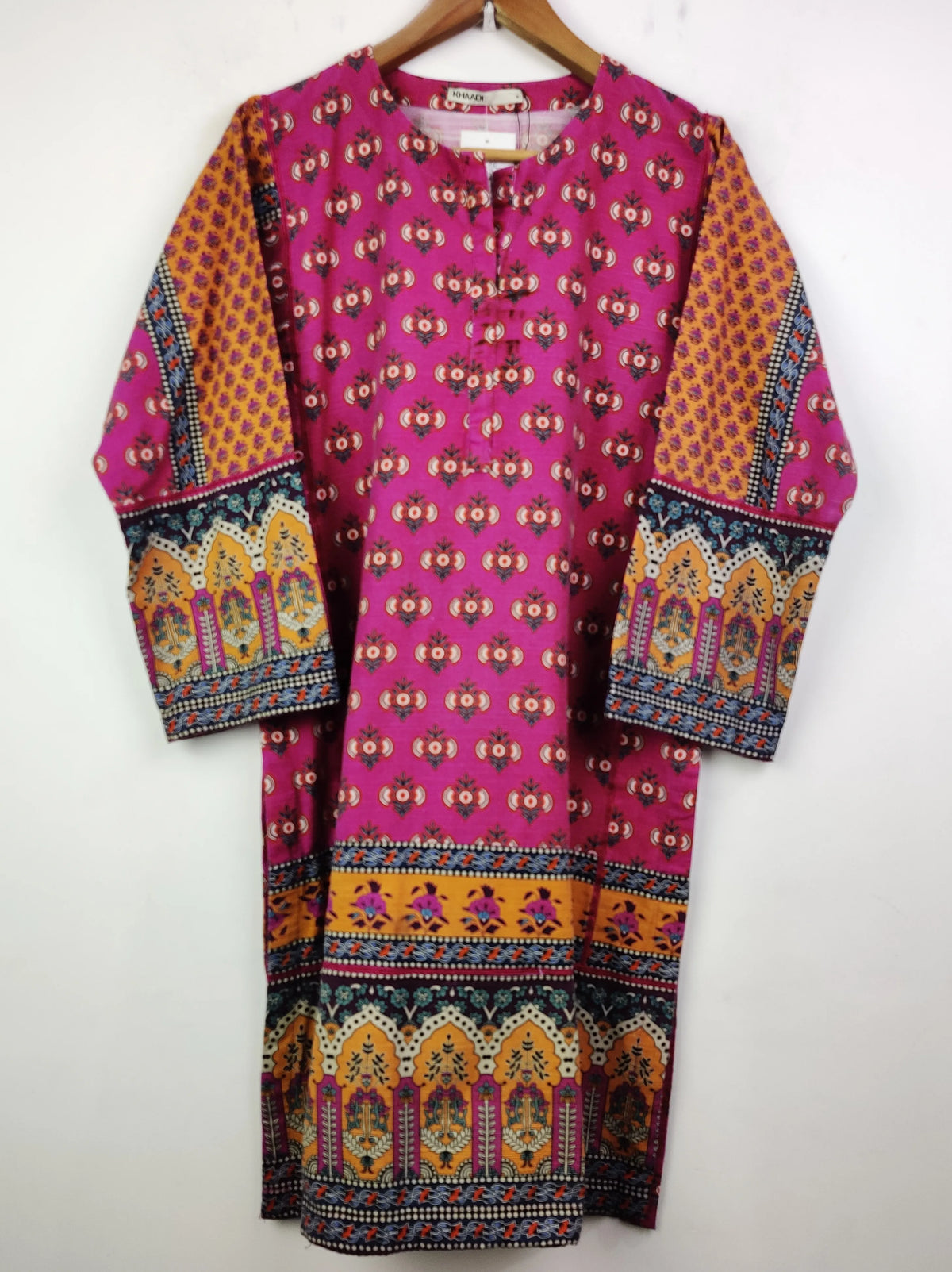 Buy online pre-used pre-loved 100% authentic & Original branded Khaadi (WBK-212) available in Pakistan. Top international brands avilable.