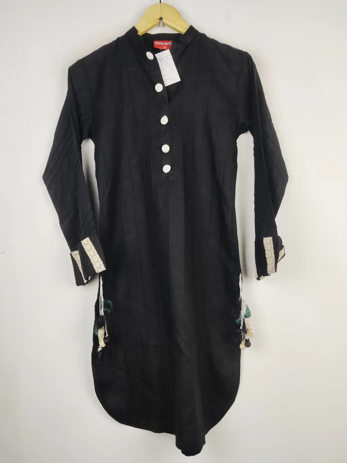 Buy online pre-used pre-loved 100% authentic & Original branded Simrans (WBK-2171) available in Pakistan. Top international brands avilable.