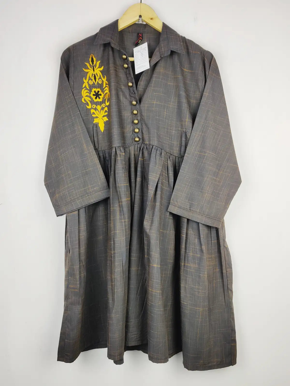 Buy online pre-used pre-loved 100% authentic & Original branded M&S (WBK-2195) available in Pakistan. Top international brands avilable.