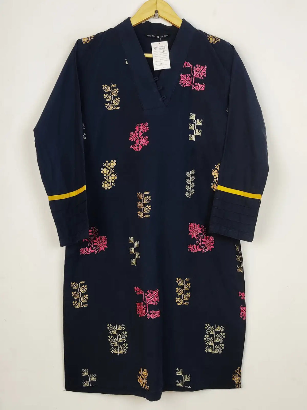 Buy online pre-used pre-loved 100% authentic & Original branded Beechtree (WBK-2508) available in Pakistan. Top international brands avilable.