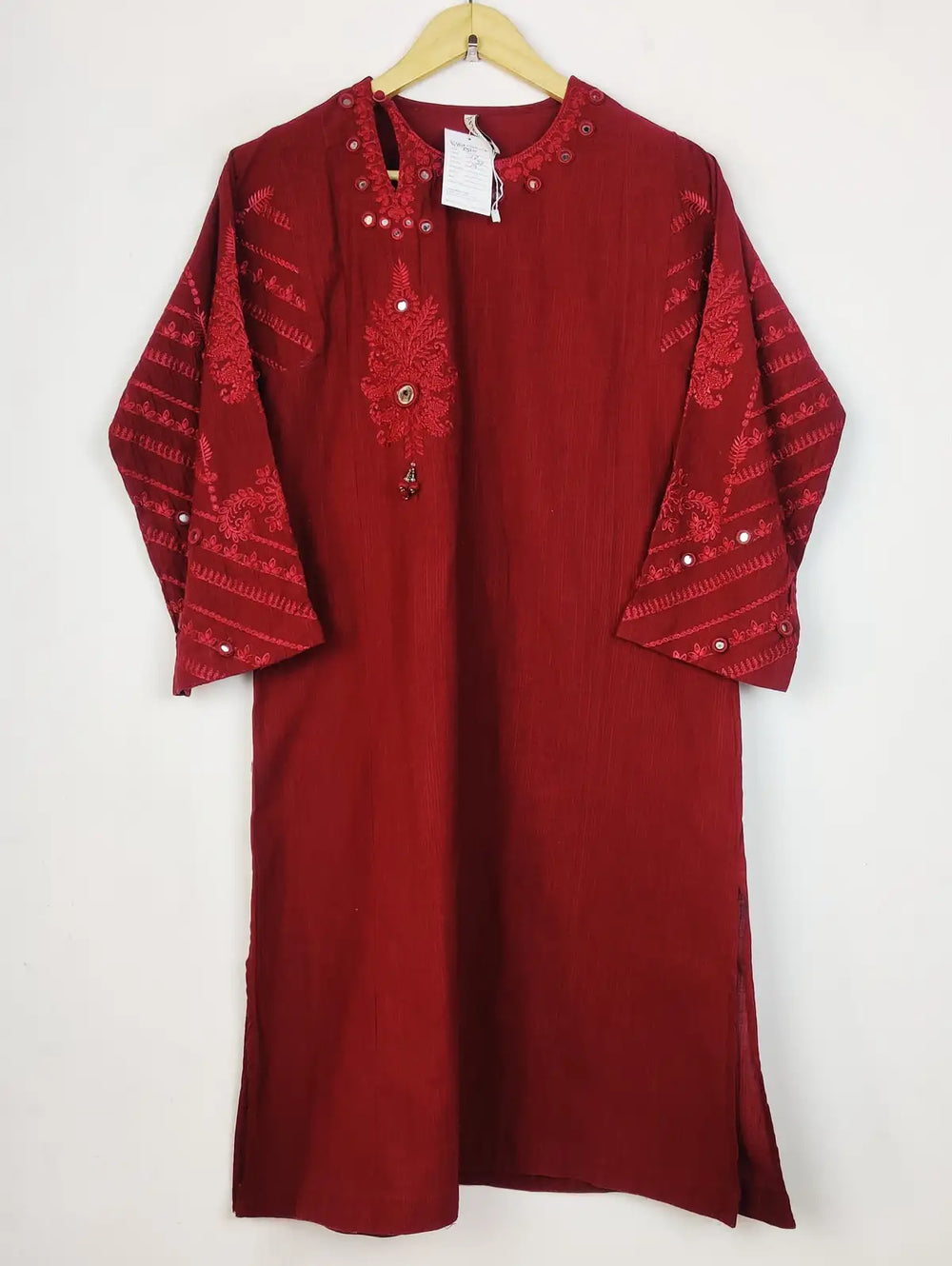 Buy online pre-used pre-loved 100% authentic & Original branded Ethnic (WBK-2510) available in Pakistan. Top international brands avilable.