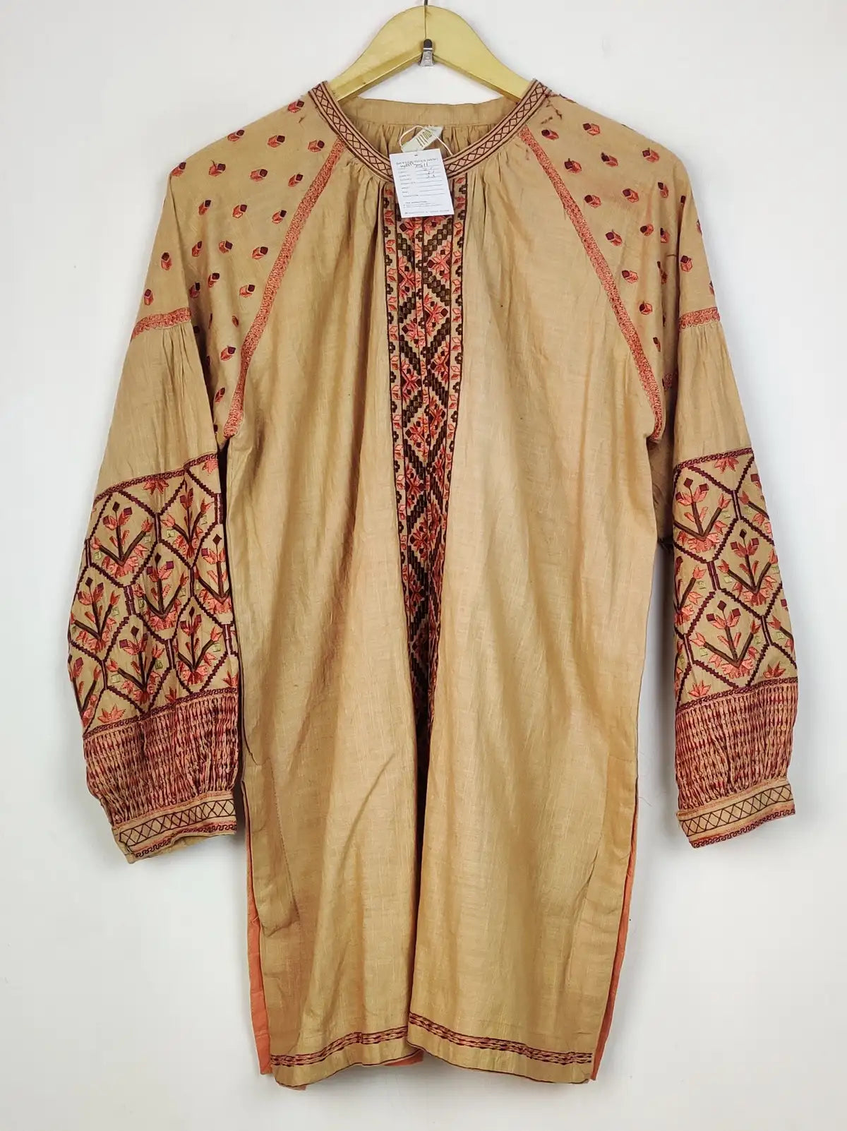 Buy online pre-used pre-loved 100% authentic & Original branded Motif (WBK-2511) available in Pakistan. Top international brands avilable.