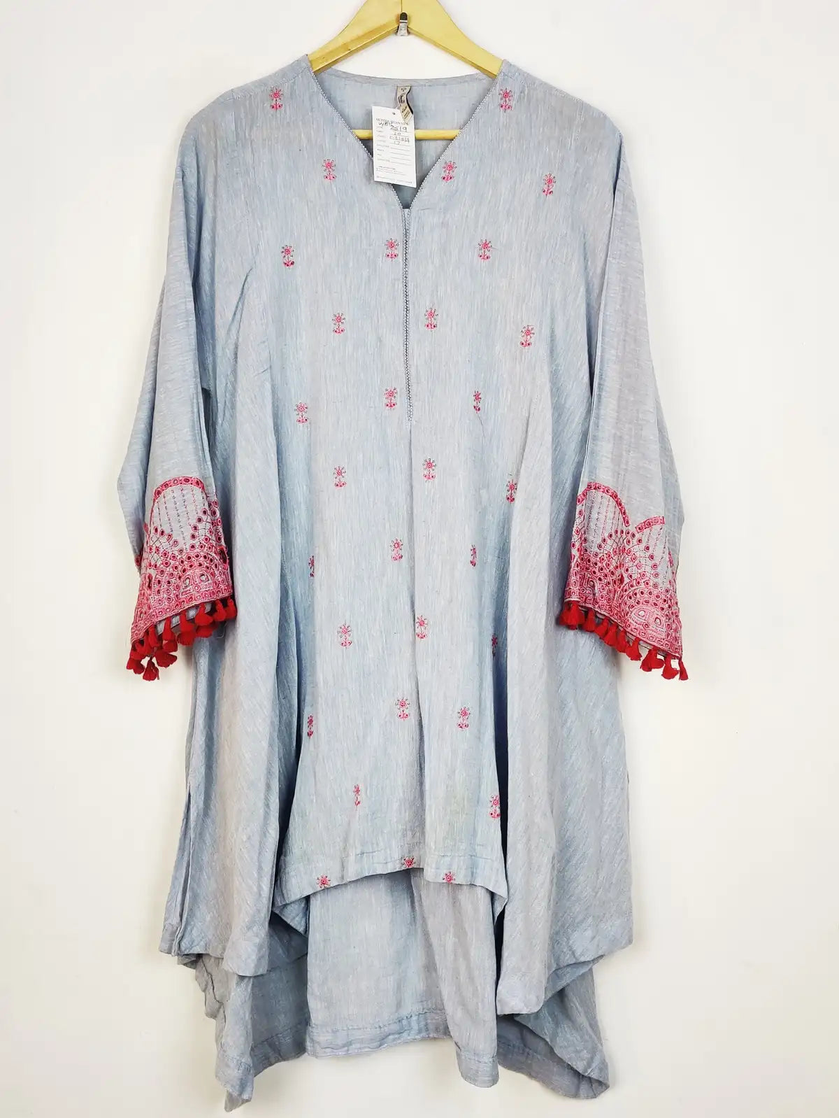 Buy online pre-used pre-loved 100% authentic & Original branded Ethnic (WBK-2519) available in Pakistan. Top international brands avilable.