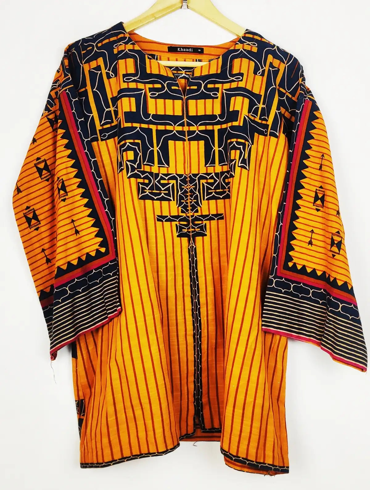 Buy online pre-used pre-loved 100% authentic & Original branded Khaadi (WBK-2523) available in Pakistan. Top international brands avilable.