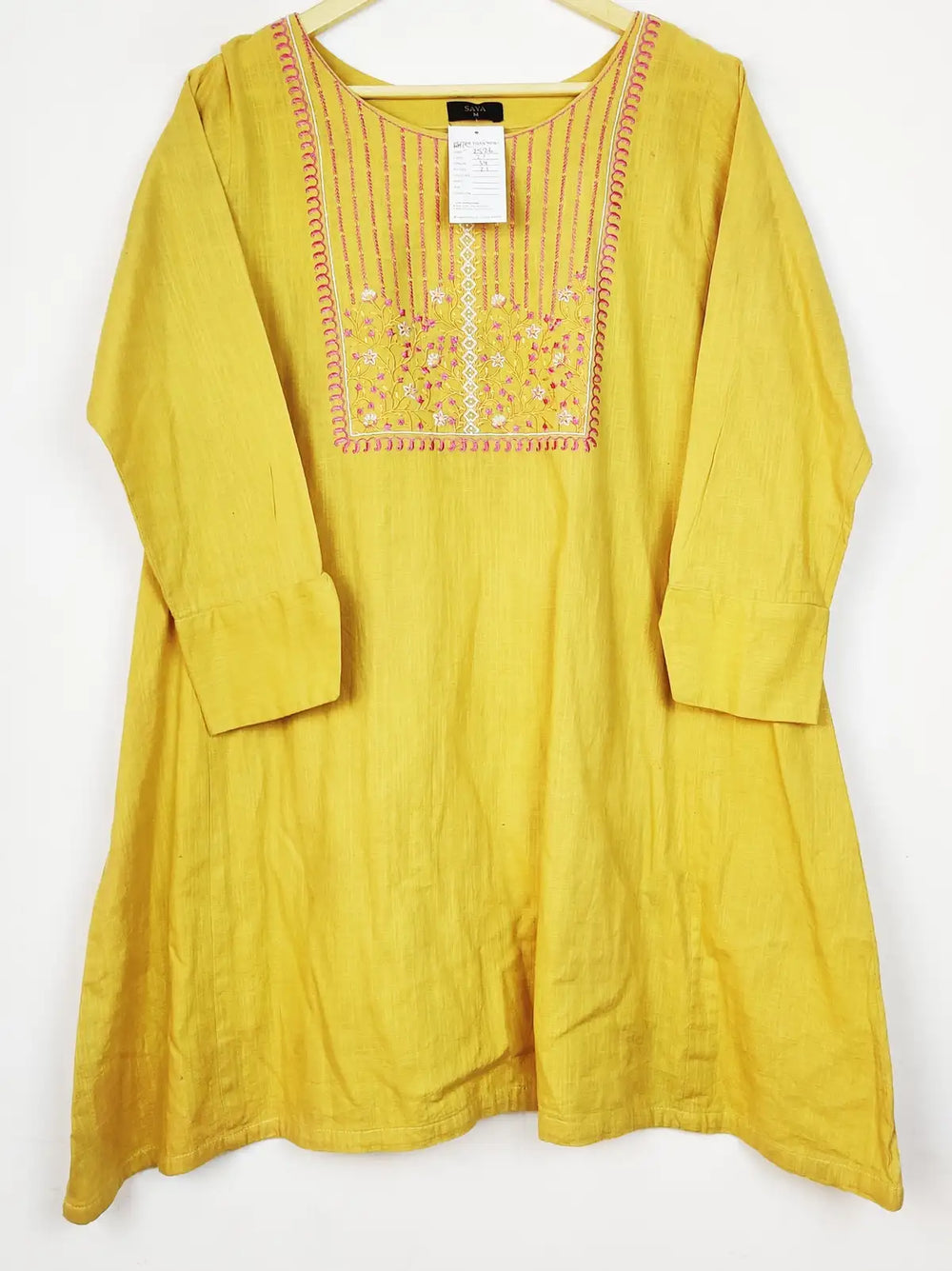 Buy online pre-used pre-loved 100% authentic & Original branded Saya (WBK-2526) available in Pakistan. Top international brands avilable.