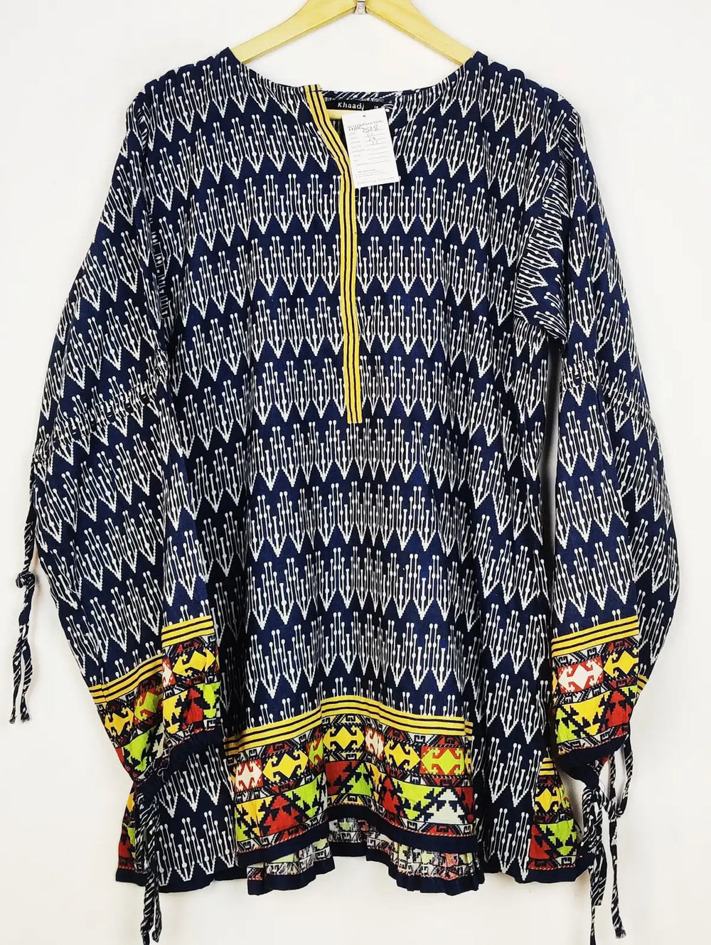 Buy online pre-used pre-loved 100% authentic & Original branded Khaadi (WBK-2528) available in Pakistan. Top international brands avilable.