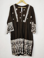 Buy online pre-used pre-loved 100% authentic & Original branded Dar`S Fabricon (WBK-2542) available in Pakistan. Top international brands avilable.