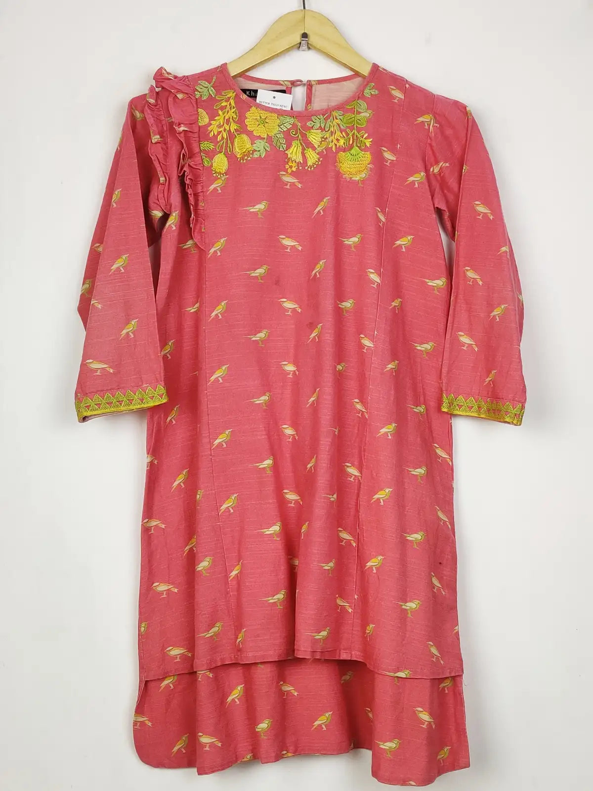 Buy online pre-used pre-loved 100% authentic & Original branded Khaadi (WBK-2544) available in Pakistan. Top international brands avilable.