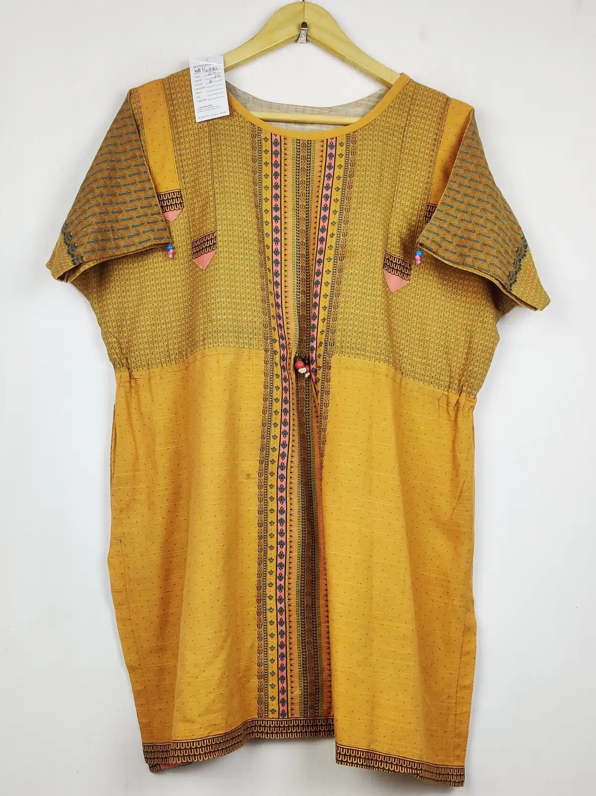 Buy online pre-used pre-loved 100% authentic & Original branded Unknown Brand (WBK-2581) available in Pakistan. Top international brands avilable.