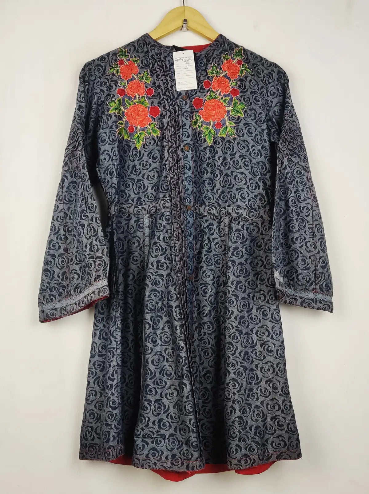 Buy online pre-used pre-loved 100% authentic & Original branded Ally'S (WBK-2589) available in Pakistan. Top international brands avilable.