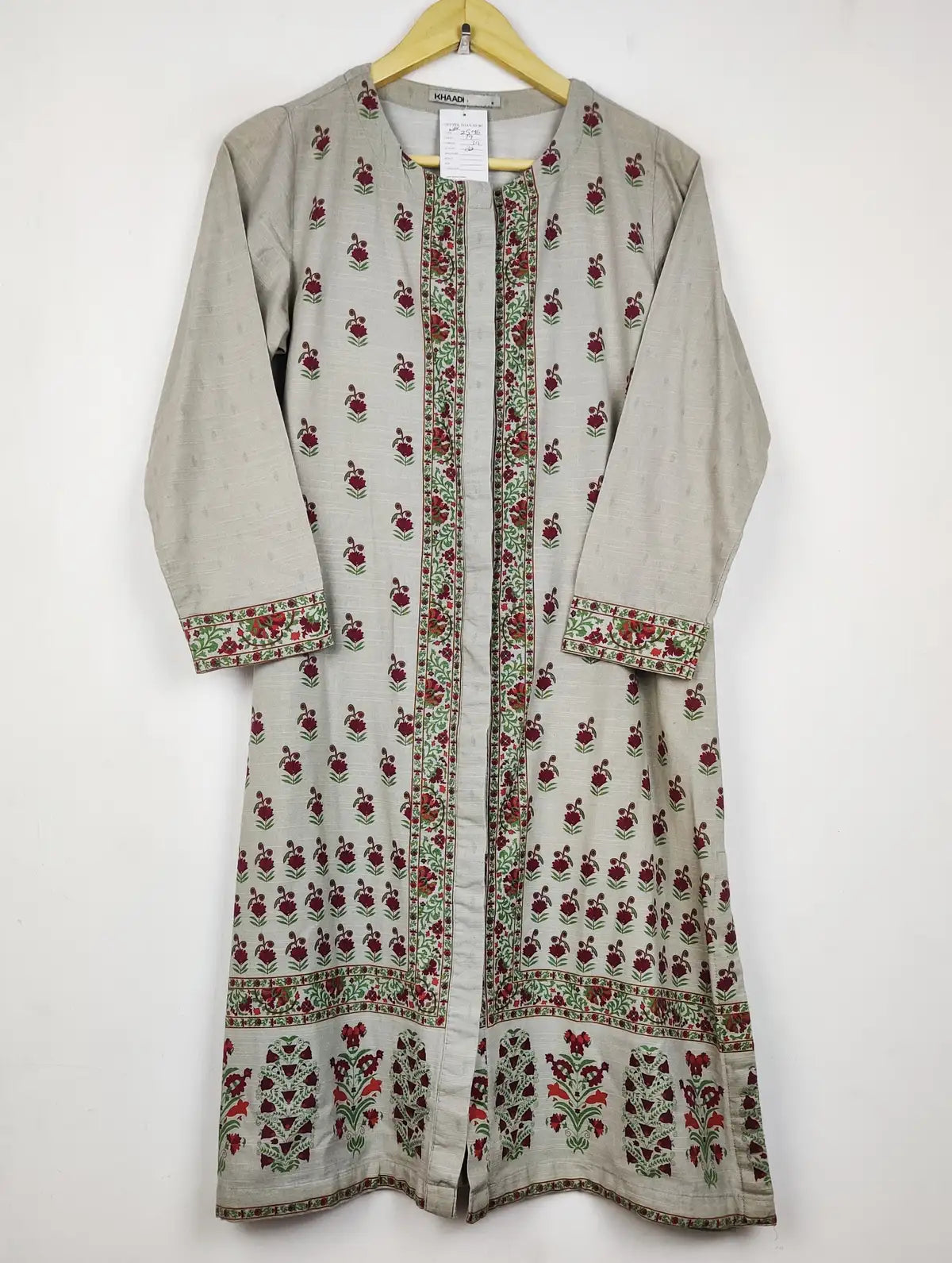Buy online pre-used pre-loved 100% authentic & Original branded Khaadi (WBK-2596) available in Pakistan. Top international brands avilable.