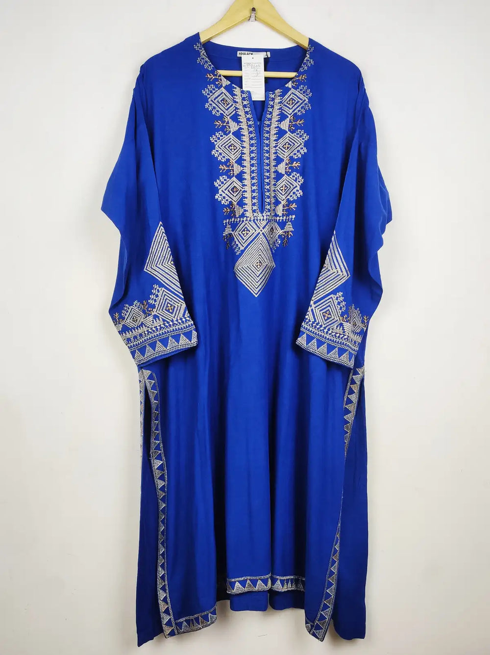 Buy online pre-used pre-loved 100% authentic & Original branded Khaadi (WBK-2606) available in Pakistan. Top international brands avilable.