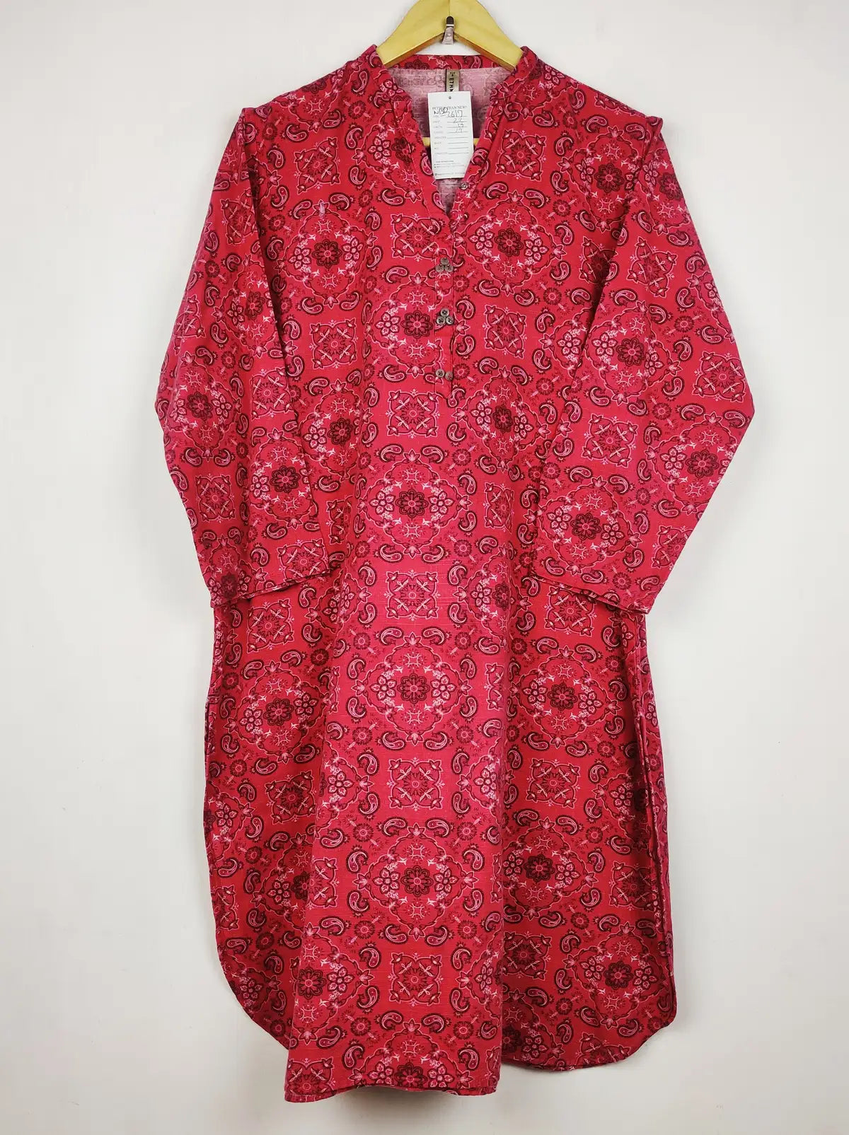 Buy online pre-used pre-loved 100% authentic & Original branded Ethnic (WBK-2617) available in Pakistan. Top international brands avilable.