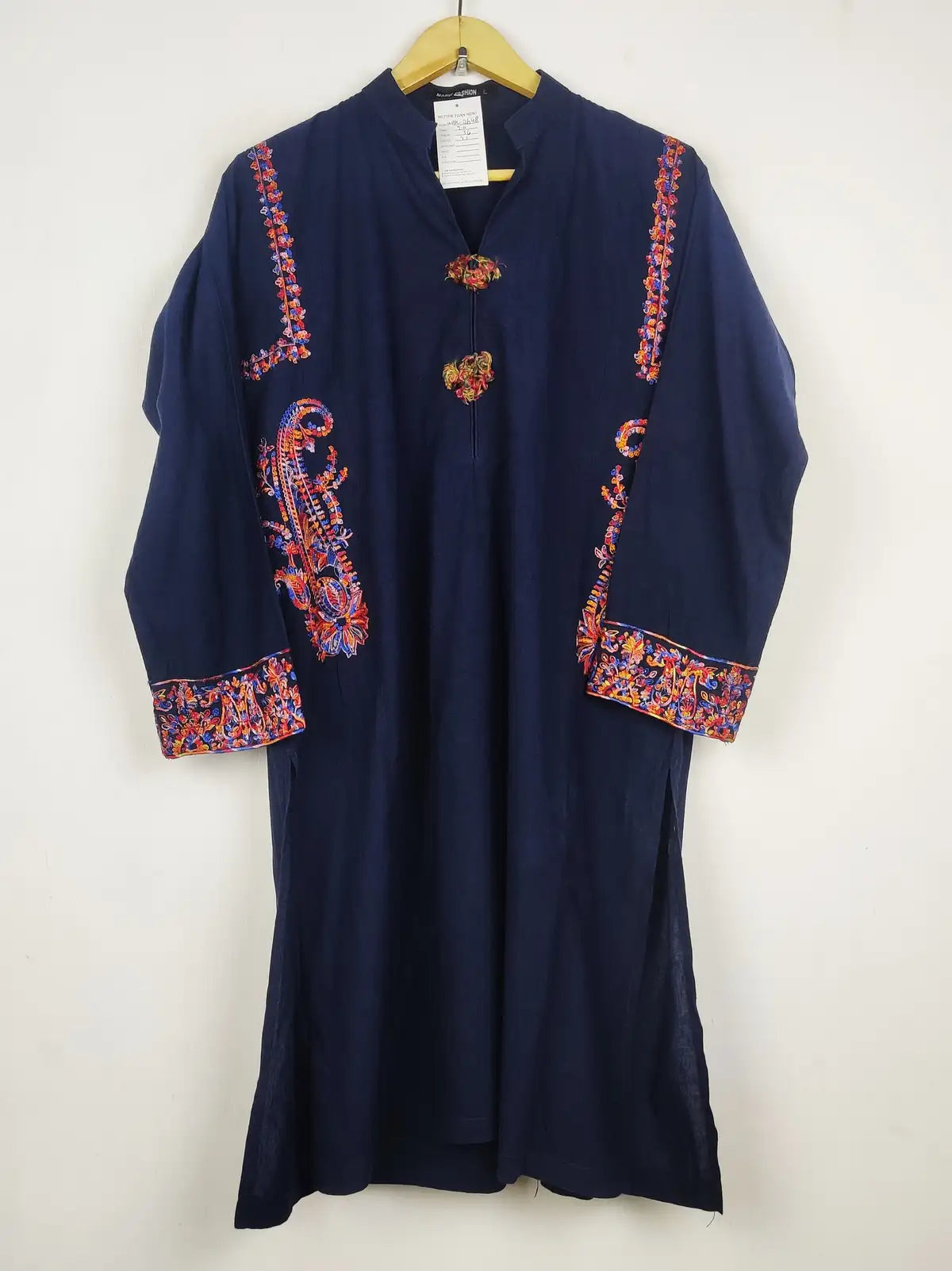 Buy online pre-used pre-loved 100% authentic & Original branded Marvi Fashion (WBK-2648) available in Pakistan. Top international brands avilable.