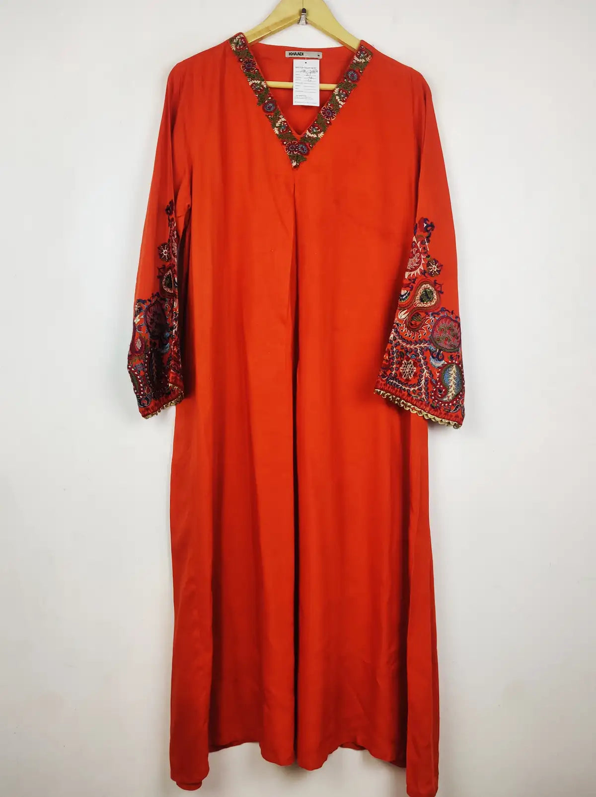 Buy online pre-used pre-loved 100% authentic & Original branded Khaadi (WBK-2657) available in Pakistan. Top international brands avilable.