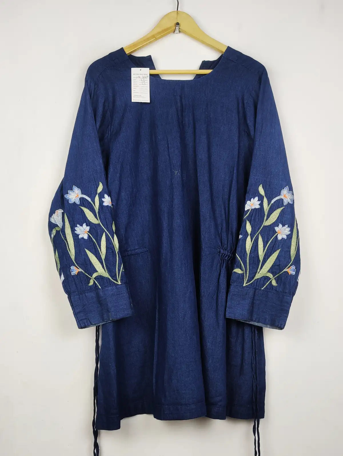 Buy online pre-used pre-loved 100% authentic & Original branded Alkaram (WBK-2669) available in Pakistan. Top international brands avilable.