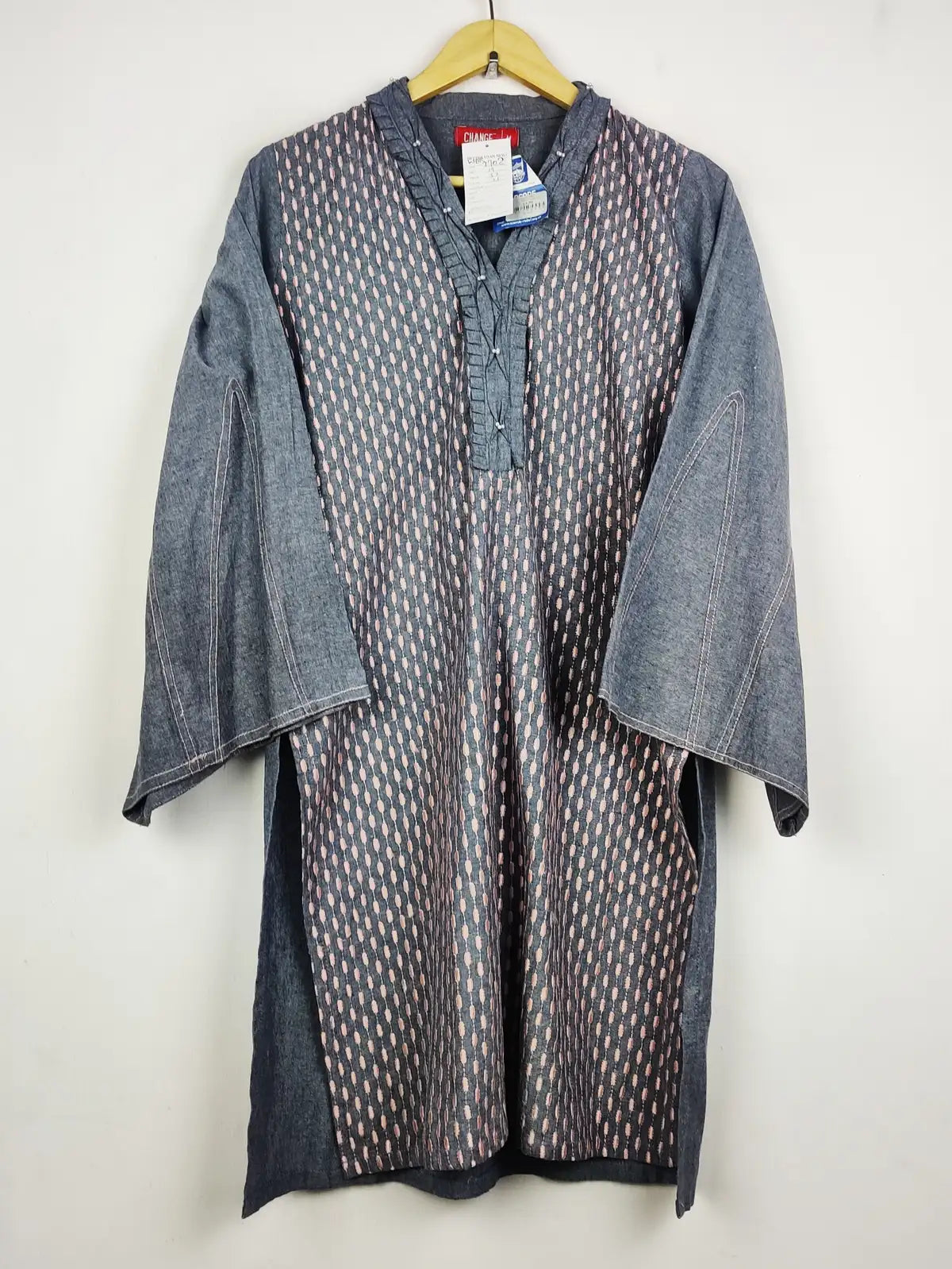 Buy online pre-used pre-loved 100% authentic & Original branded Change (WBK-2702) available in Pakistan. Top international brands avilable.