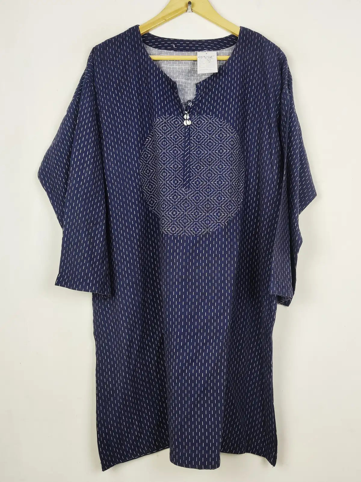 Buy online pre-used pre-loved 100% authentic & Original branded Unknown Brand (WBK-2708) available in Pakistan. Top international brands avilable.
