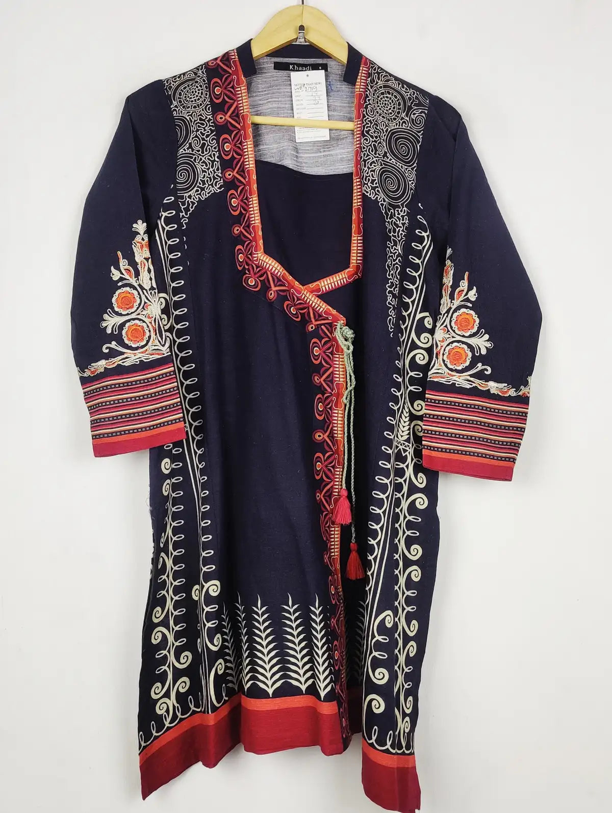 Buy online pre-used pre-loved 100% authentic & Original branded Khaadi (WBK-2719) available in Pakistan. Top international brands avilable.