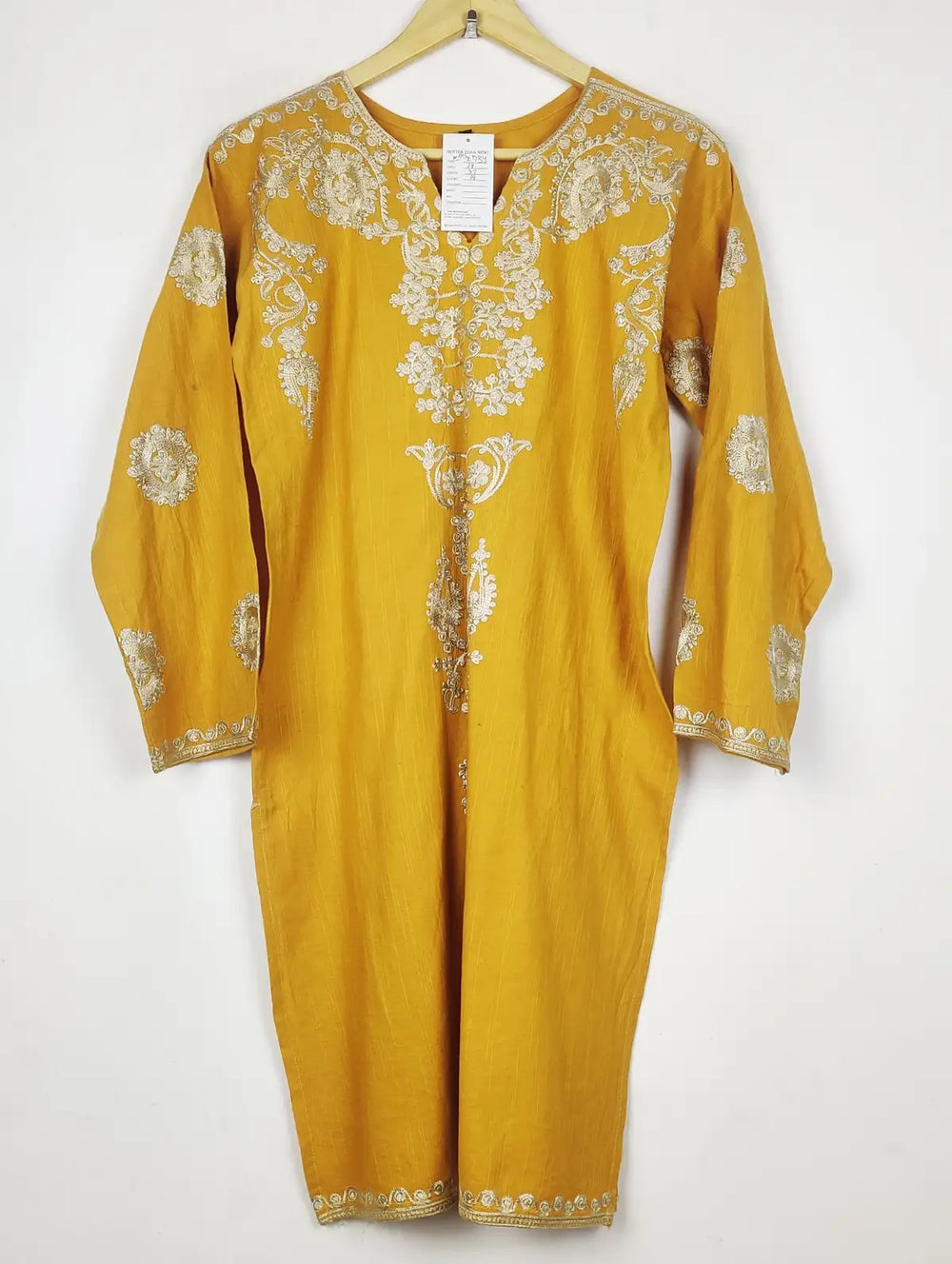 Buy online pre-used pre-loved 100% authentic & Original branded Unknown Brand (WBK-2734) available in Pakistan. Top international brands avilable.