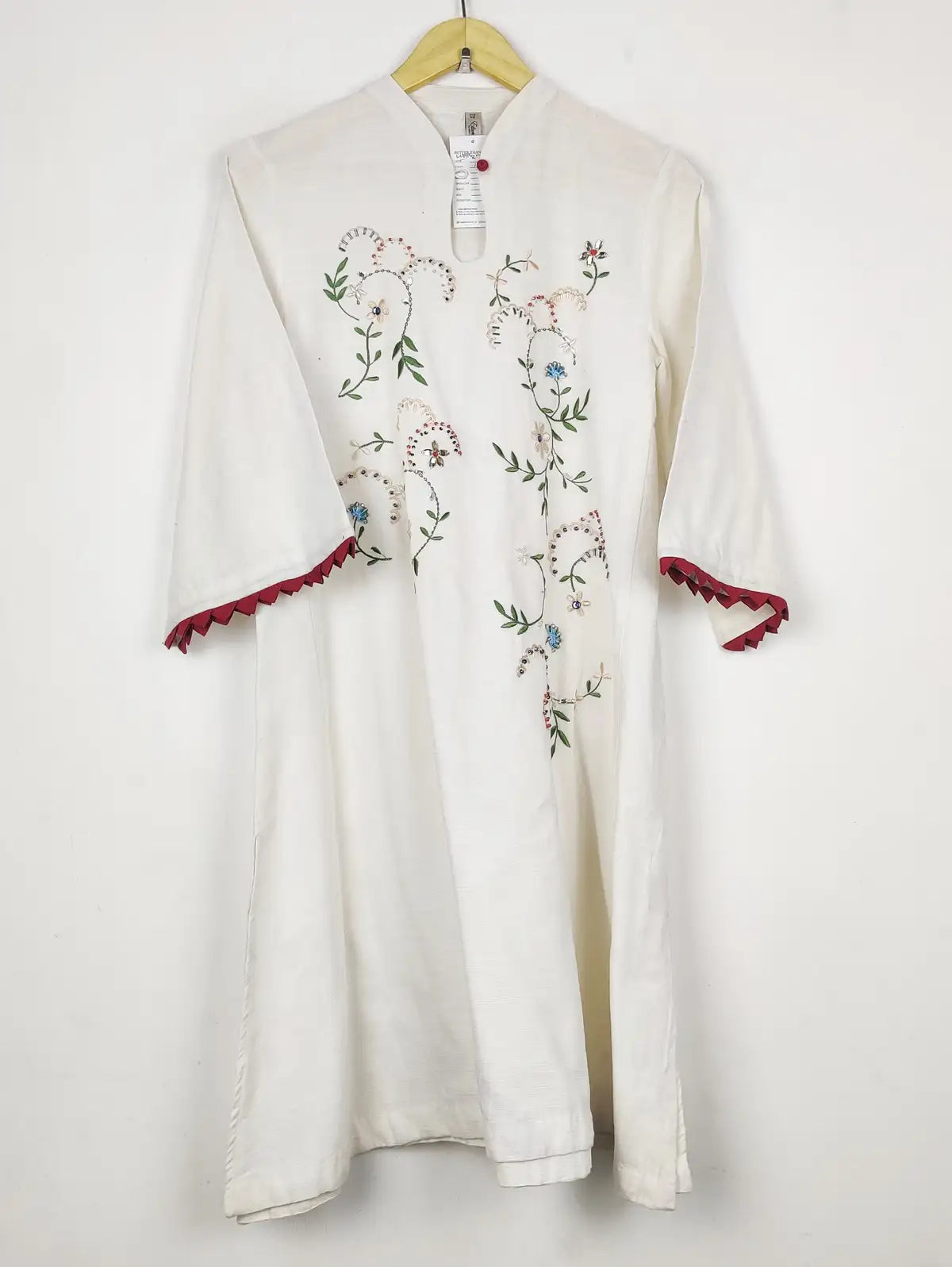 Buy online pre-used pre-loved 100% authentic & Original branded Ethnic (WBK-2738) available in Pakistan. Top international brands avilable.