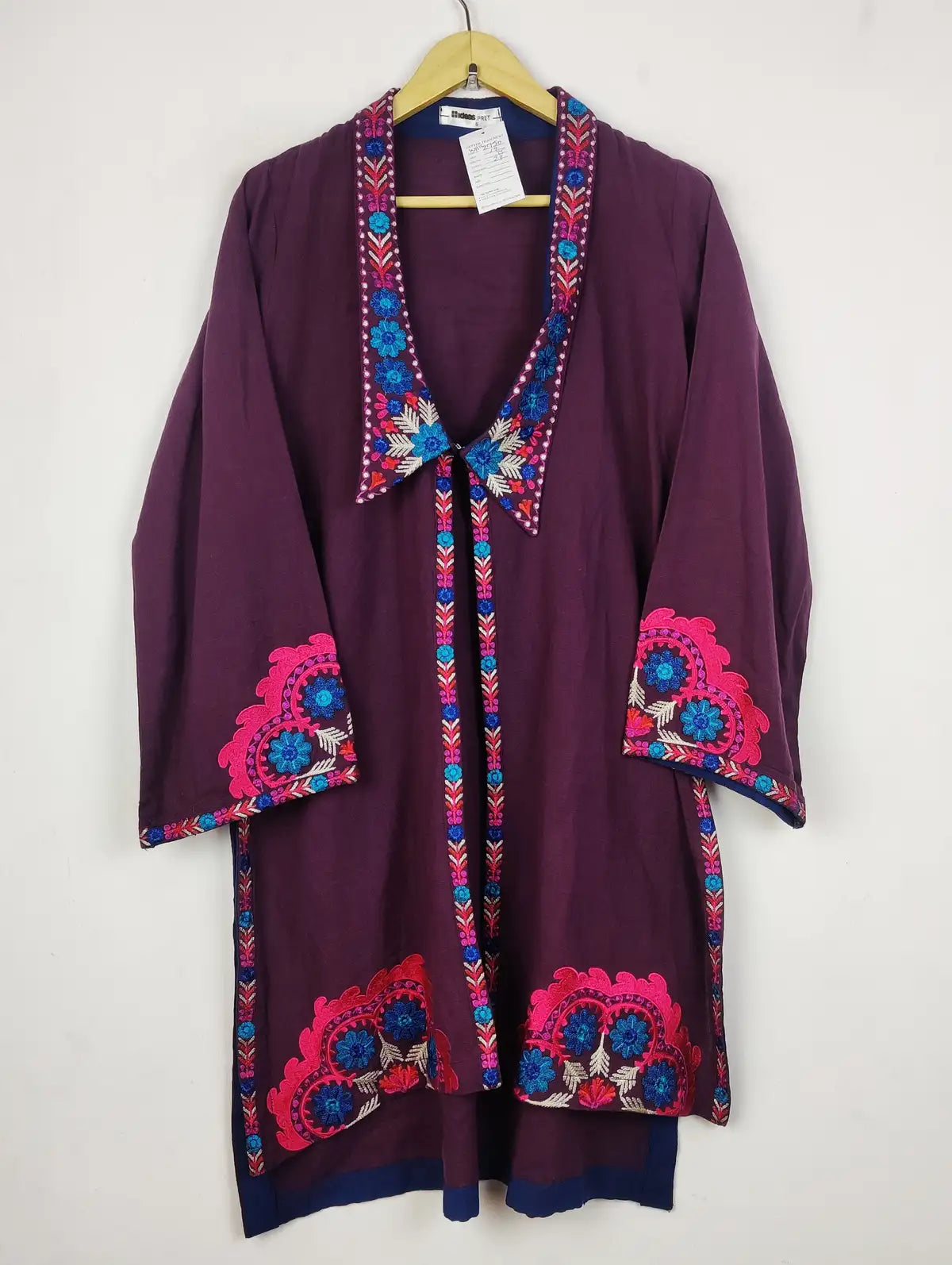 Buy online pre-used pre-loved 100% authentic & Original branded Ideas (WBK-2750) available in Pakistan. Top international brands avilable.
