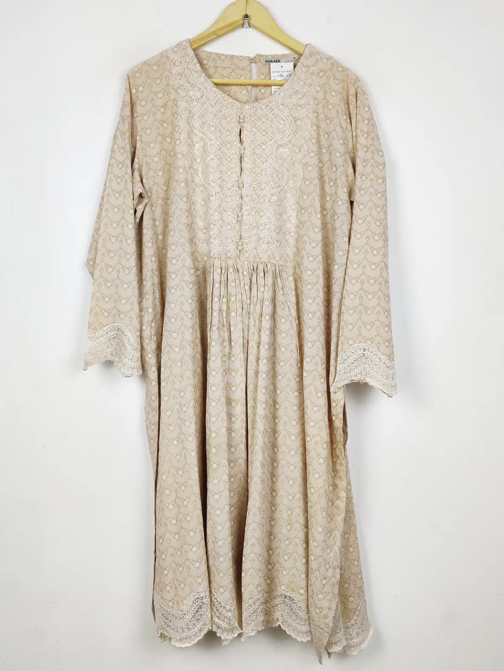 Buy online pre-used pre-loved 100% authentic & Original branded Khaadi (WBK-2768) available in Pakistan. Top international brands avilable.