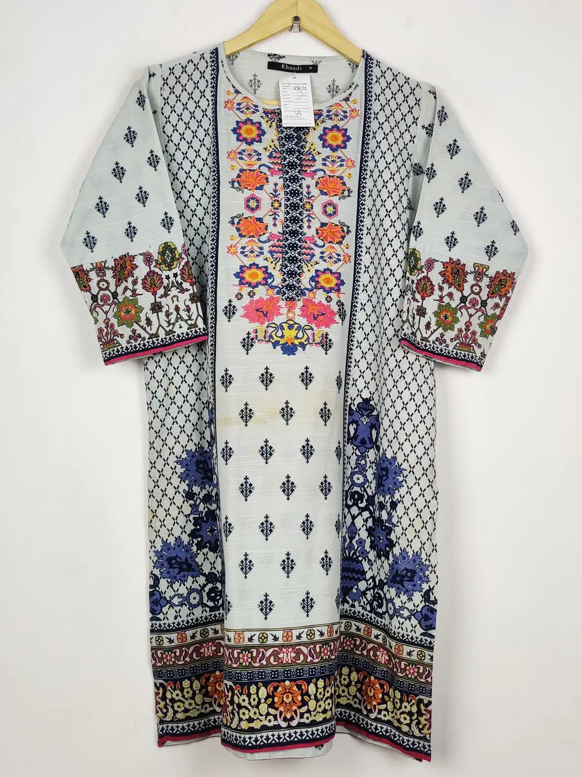 Buy online pre-used pre-loved 100% authentic & Original branded Khaadi (WBK-2814) available in Pakistan. Top international brands avilable.