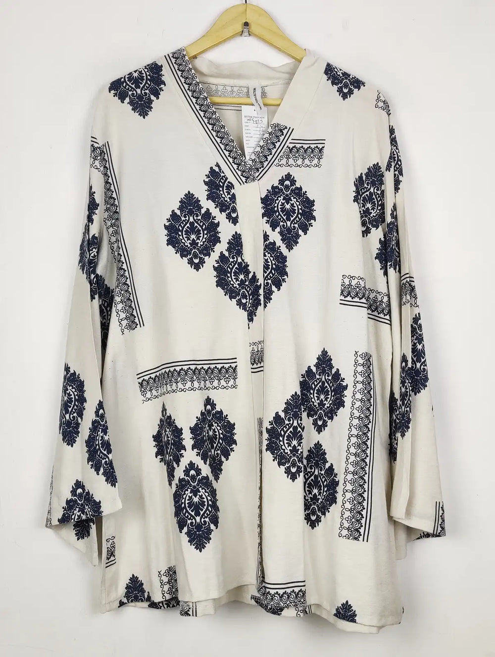 Buy online pre-used pre-loved 100% authentic & Original branded New Collection (WBK-2825) available in Pakistan. Top international brands avilable.
